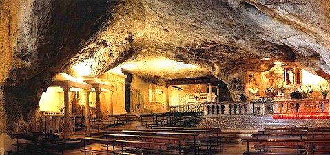 Grotta San Michele a Monte Sant'Angelo